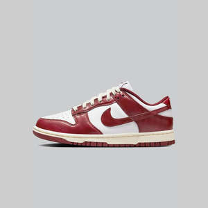 Outlet: W's Dunk Low PRM "Team Red"