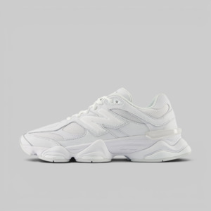 9060v1 - Triple White