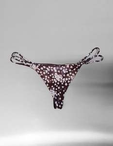 All: Nina Thong Blossom