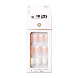 Gift: KISS ImPress Petite Nails Mini Me 30s
