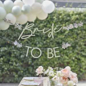 Hen Party Decorations: Floral Bride to Be Bunting