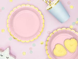 Vintage Inspired: Gold Scalloped Edge Plates (6) - Pastel Pink