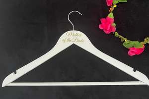 Bridal Party Hangers: Bridal Hangers - Mother of the Bride - Font Style A