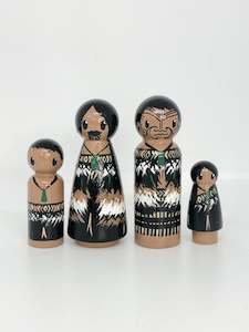 Mahi Toi Art: Wooden Dolls - Whanau