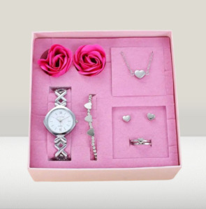 5-in-1 Gift Set Watch, Neckless, Bracelet, Ring n Earing for Women's