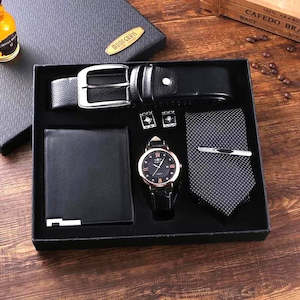 One of the Best 5PC Leather Grooming Kit for Men's