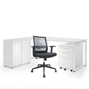 Now: Ultimo Closed Leg Desk Bundle