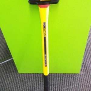 Products: Nail Gun 7.4V / Gas Makita