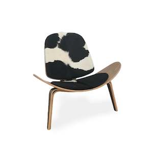 Armchairs: MODE Hans Wegner Shell Chair CH07 Replica, Cowhide