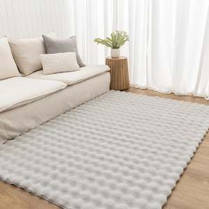 Homewares: DreamWeaver Essence Rectangle Machine Washable Rug, Silver