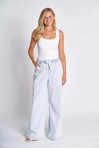 Niselle Jean Blue | Zhrill