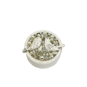 Jewellery Trinket Boxes: Trinket Box Round with Birds & Pearls