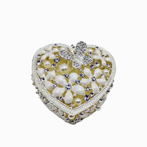 Jewellery Trinket Boxes: Trinket Box Heart with Flower & Hearts