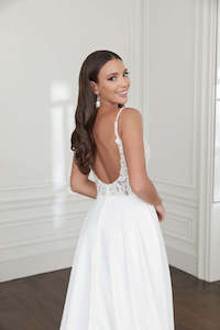 Wedding Dress: Gemma