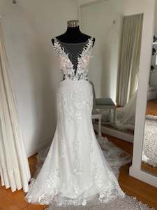 Wedding Dress: Rylee