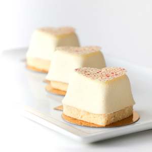 Product Gallery: Amour (GF)