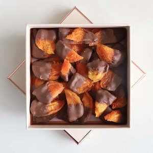 Gluten Free: Chocolate dipped apricots (boxed)