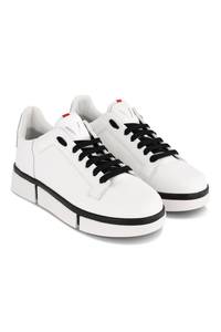 Vs 001: VS-001 White/White/Black - Laced Sneaker