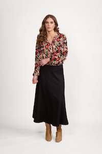 Skirts All 1: 7062W Black - Mid Length Panelled Skirt