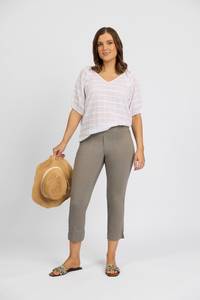 Crop Pc: Paris Tour Capri - Latte