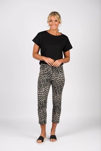 Best Sellers: Harbour 7/8 Pant - Beau