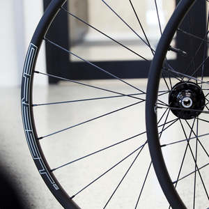 Cyclocross And Gravel: STAN'S NOTUBES - CREST MK4 ON DT350 - 29" WHEELSET
