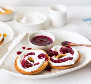 Products: Gluten Freedom Classic Sourdough Bagels - Venerdi NZ