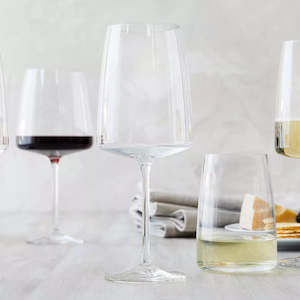 Glasses: Wine Glass | White