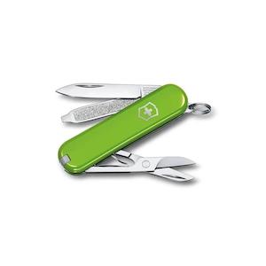 Beach Boat Essentials: Victorinox Swiss Army Knife