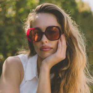 Eyewear: Sito Shades | Lucca Milky Berry