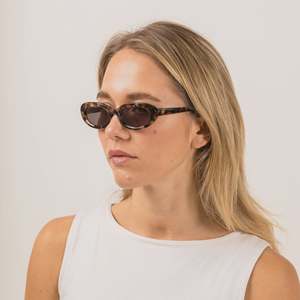 Sito Shades | Lourdes Pebble Tort