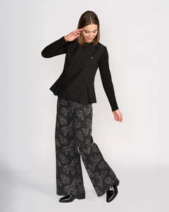 Knewe Austin Top | Black