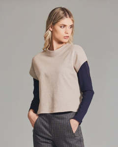 Peruzzi: Peruzzi-Jacquard Plain Top | Sand