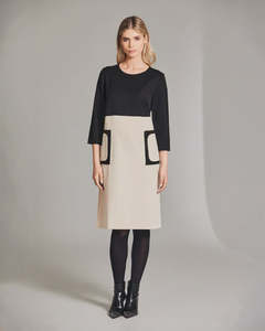 Peruzzi: Peruzzi-Patch Pocket Dress | Ecru/Black