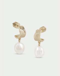 Tutti-Freshwater Pearl Earrings | Gold