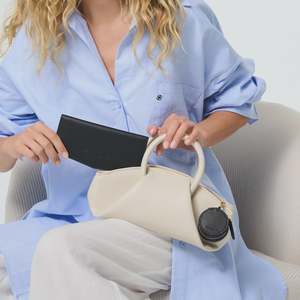 Bags Wallets: Fox and Leo  Leather Swallet | Black