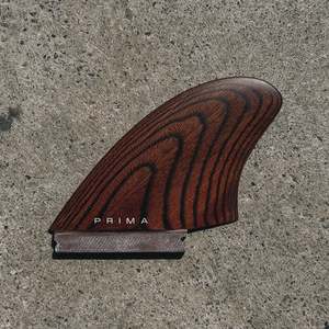 Prima Wood Fins: Prima - Twin Keel - Mahogony (Stiff)
