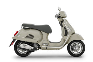 Products: Vespa GTS Classic 300 (Special Offer) - Vespa Auckland