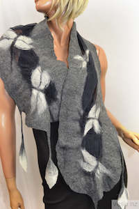 Scarves: Silk shawl with merino wool made in New Zealand 4542