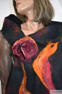 Handmade merino wool  brooch flower violet 4217