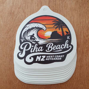 Piha Beach - Sunset Surf