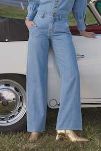 Flint Jean - Light Washed Denim