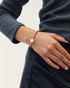 Accessories: Lexie Bracelet Gold