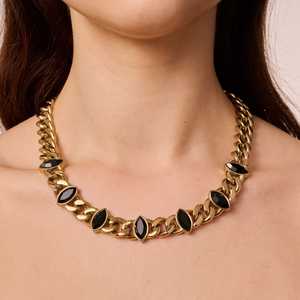 Accessories: Punica SG Black