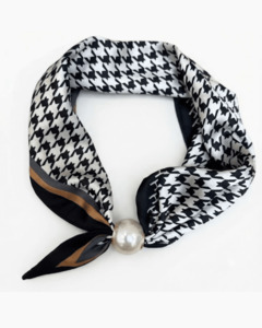 Pearl Fasten Neck Tie Hound & Hide