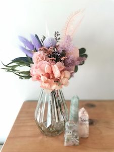 Dried Flower Faceted Vase - Gift Boxes Dried flowers Hire flowers Dried wedding Flowers