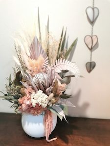 Products: Dried Flower Vase - Large - Gift Boxes Dried flowers Hire flowers Dried wedding Flowers