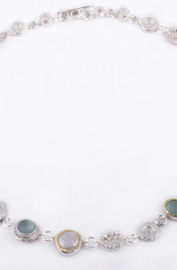 silver and 22 carat gold earrings with Lapis