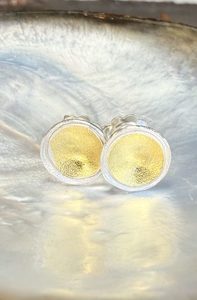 Products: Silver, 22ct gold and pearls
