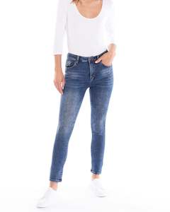 Betty Basics: Larsa Slim Fit Jeans